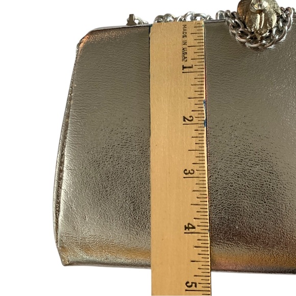 🔗Vintage Silver Clutch🔗 - Picture 9 of 11